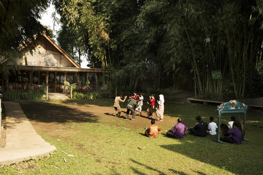 Kampung Sampireun Resort & Spa Garut Exterior photo